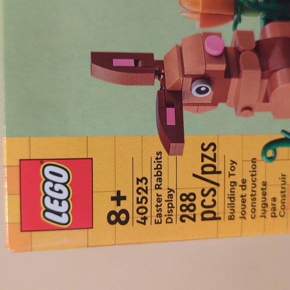 LEGO Easter Rabbits Display Set - Brand New - Picture 6 of 13